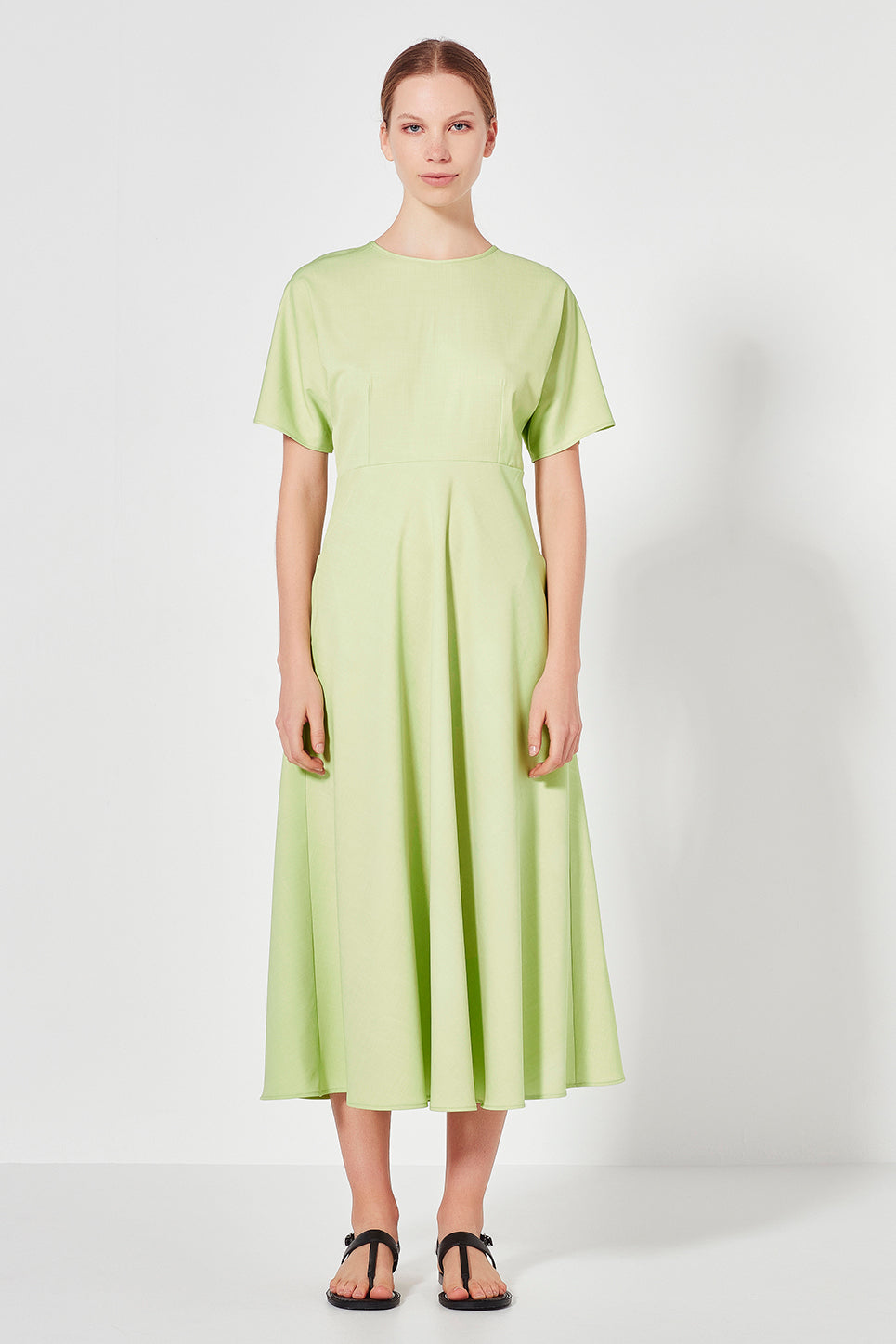 The Evelyn 2-Way Dress in Apple