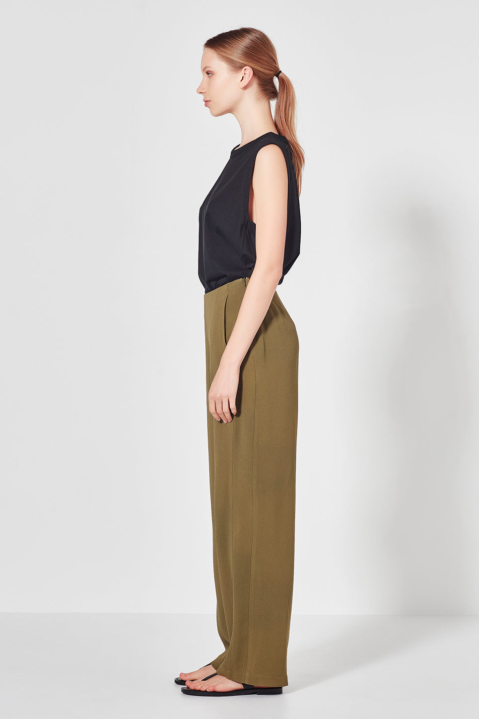 The East Pant in Military