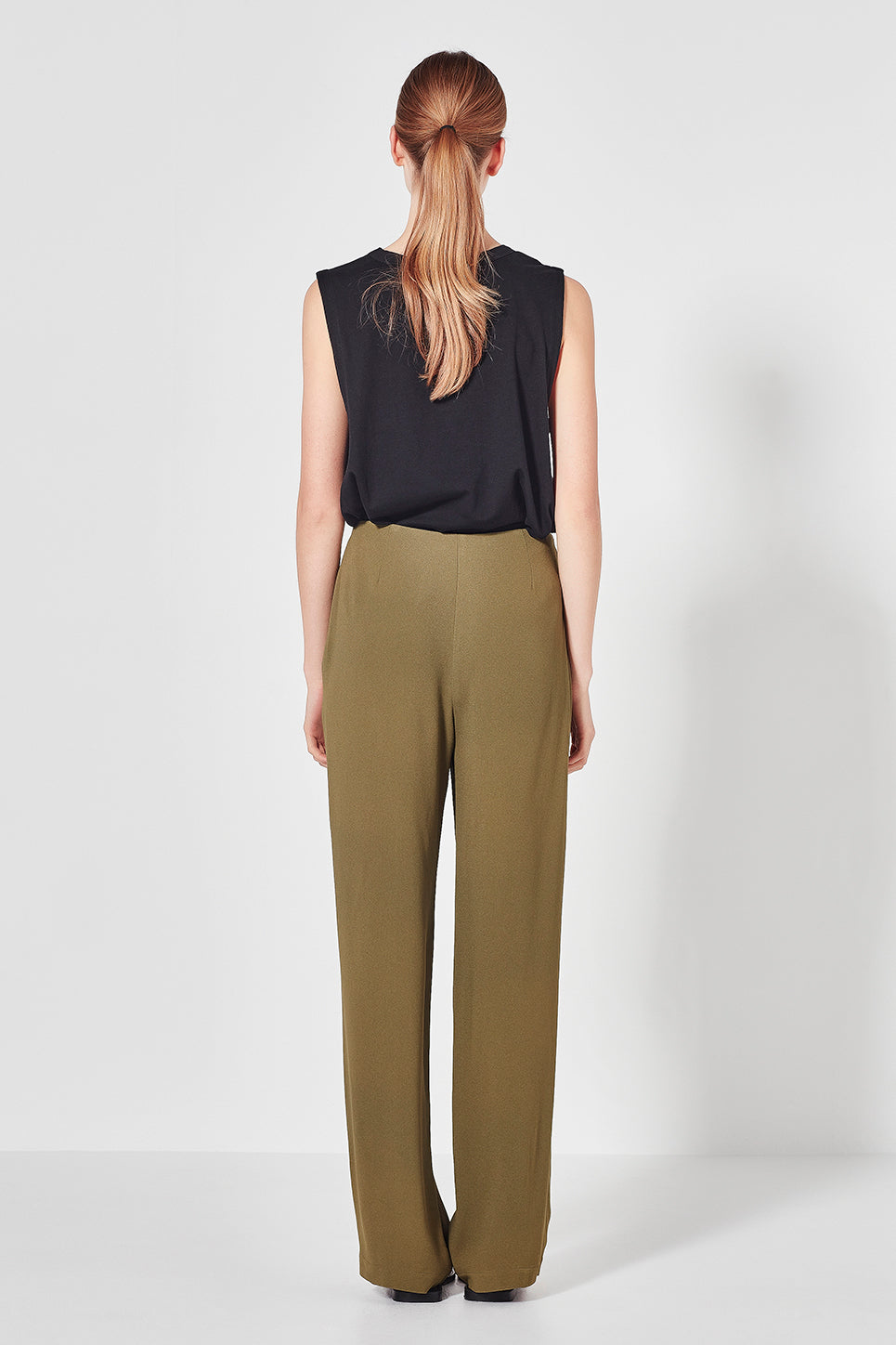 The East Pant in Military