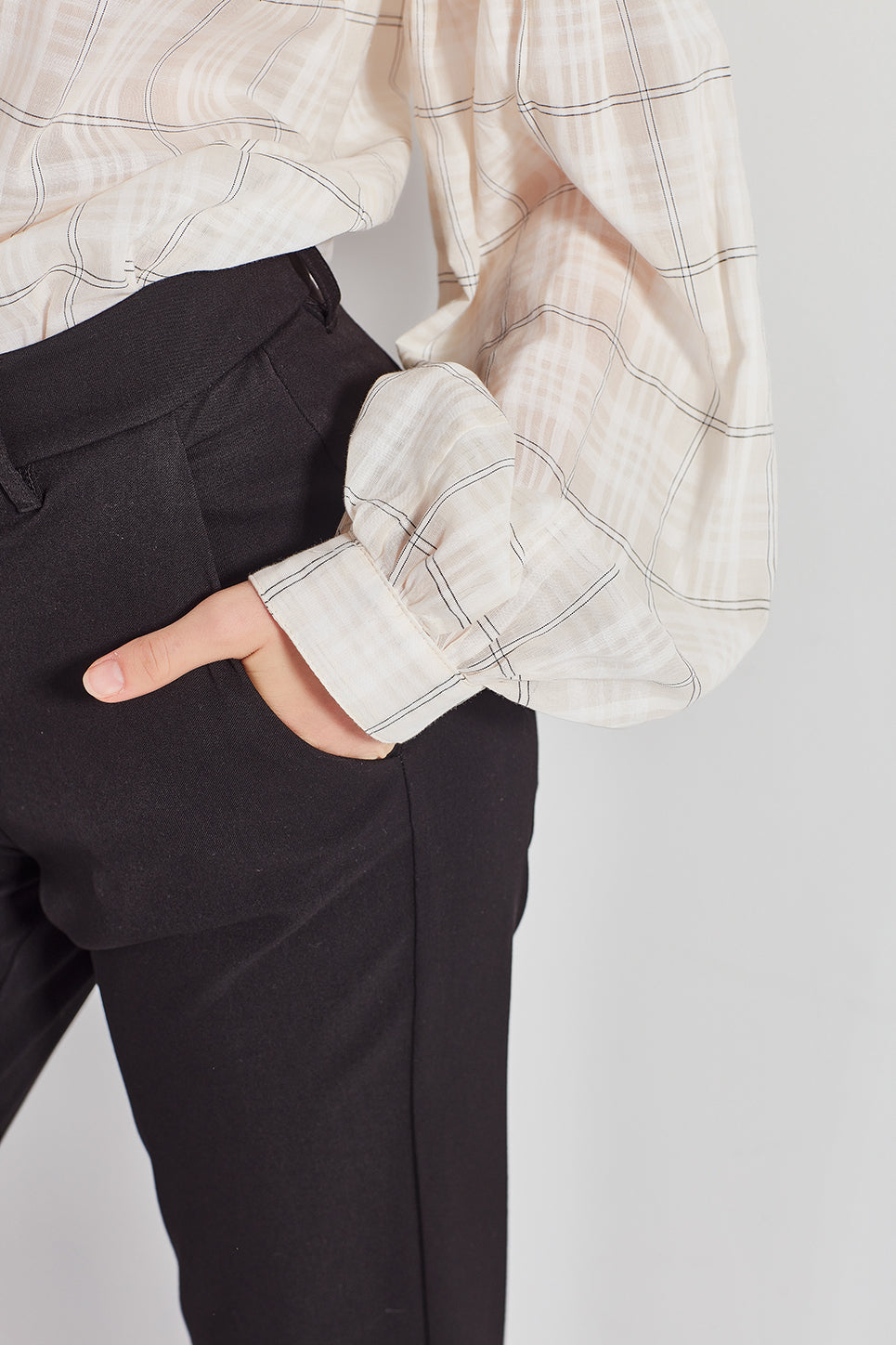 The Marlon Trouser in Black