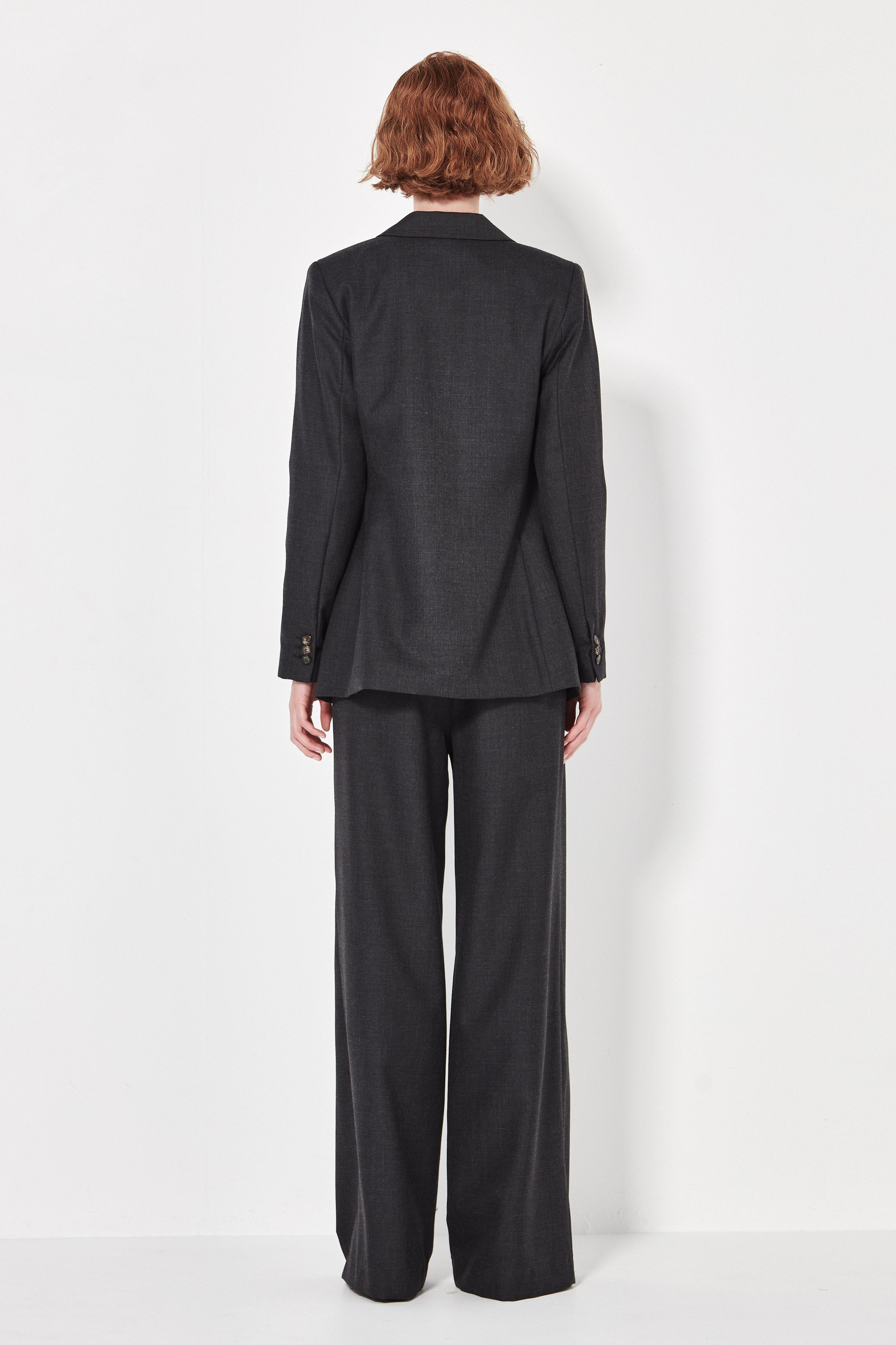 The Oslo Jacket in Charcoal