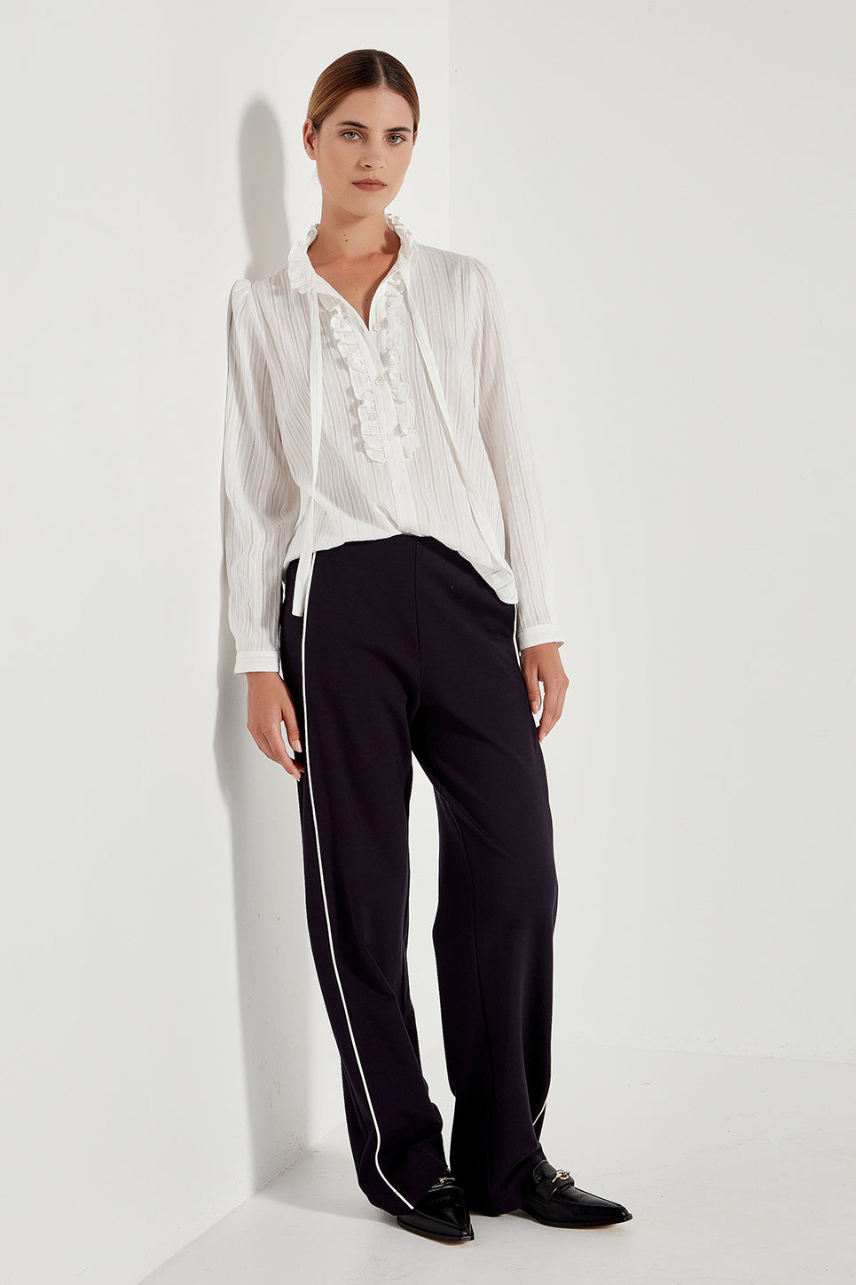 The Lennox Pant in Navy