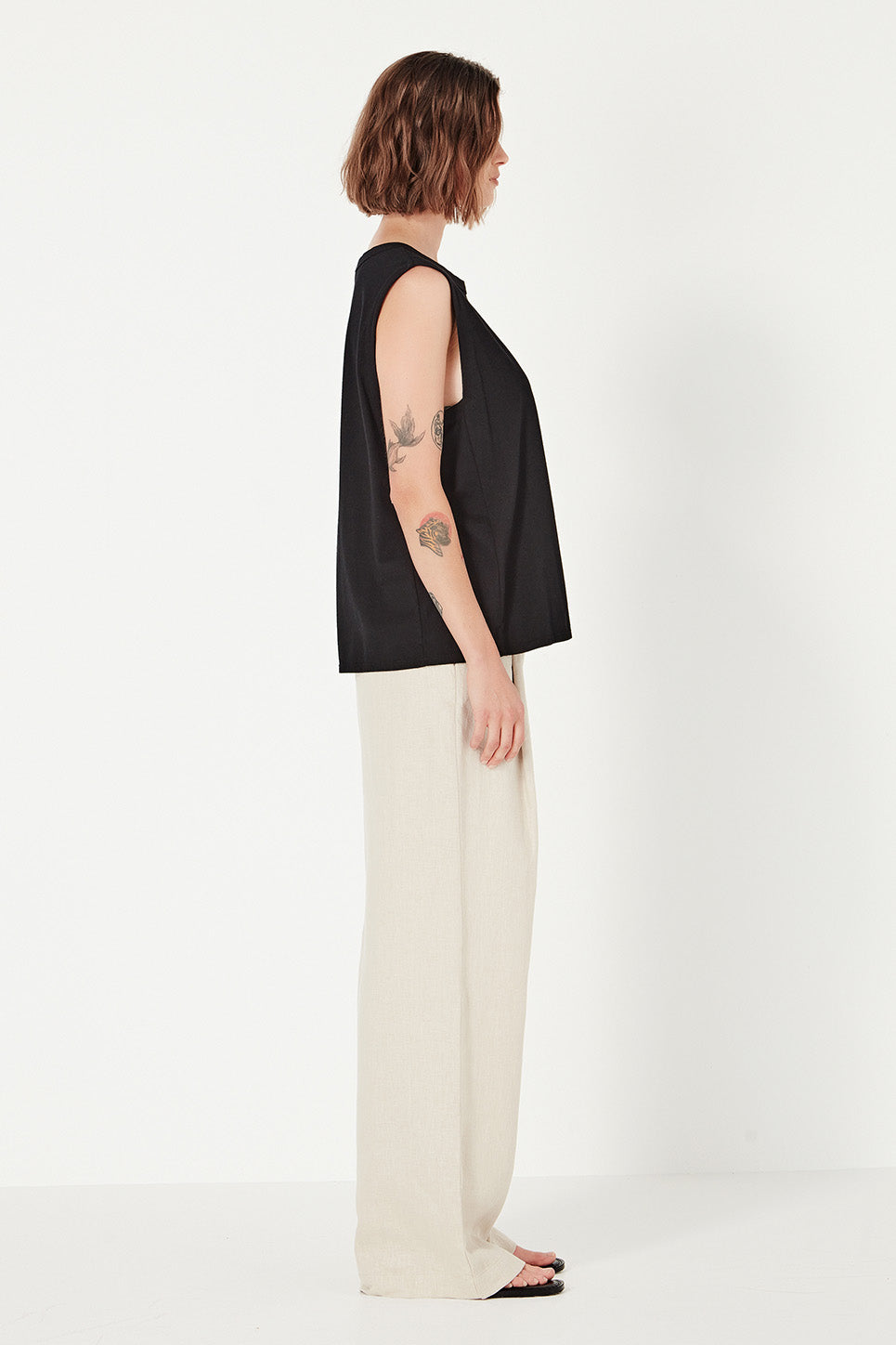 The Como Tank in Black