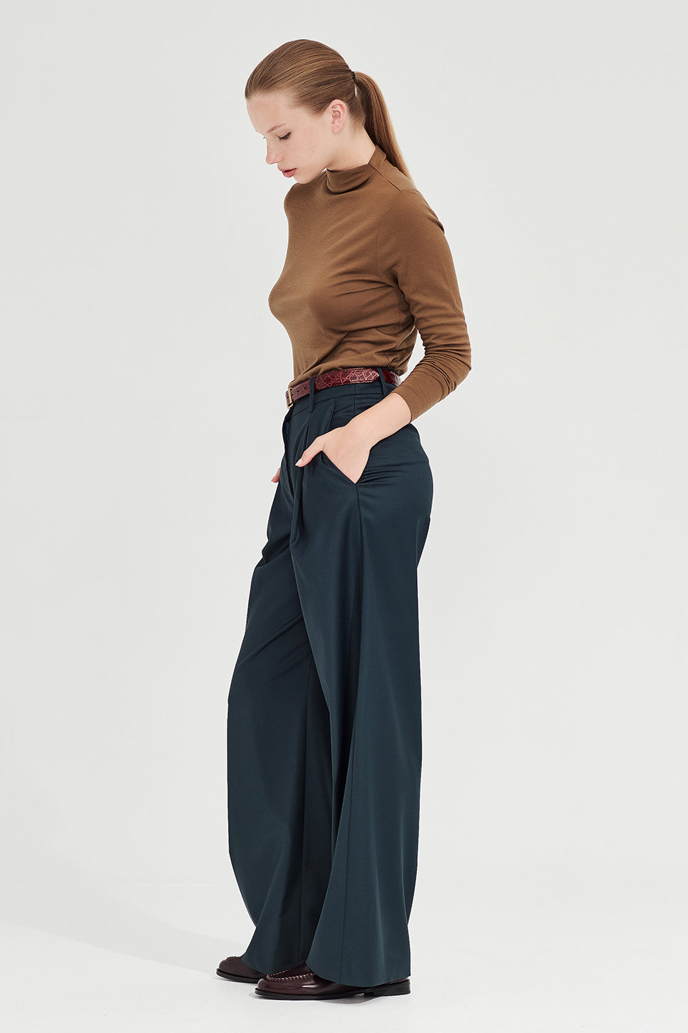 The Selbourne Trouser in Deep Teal