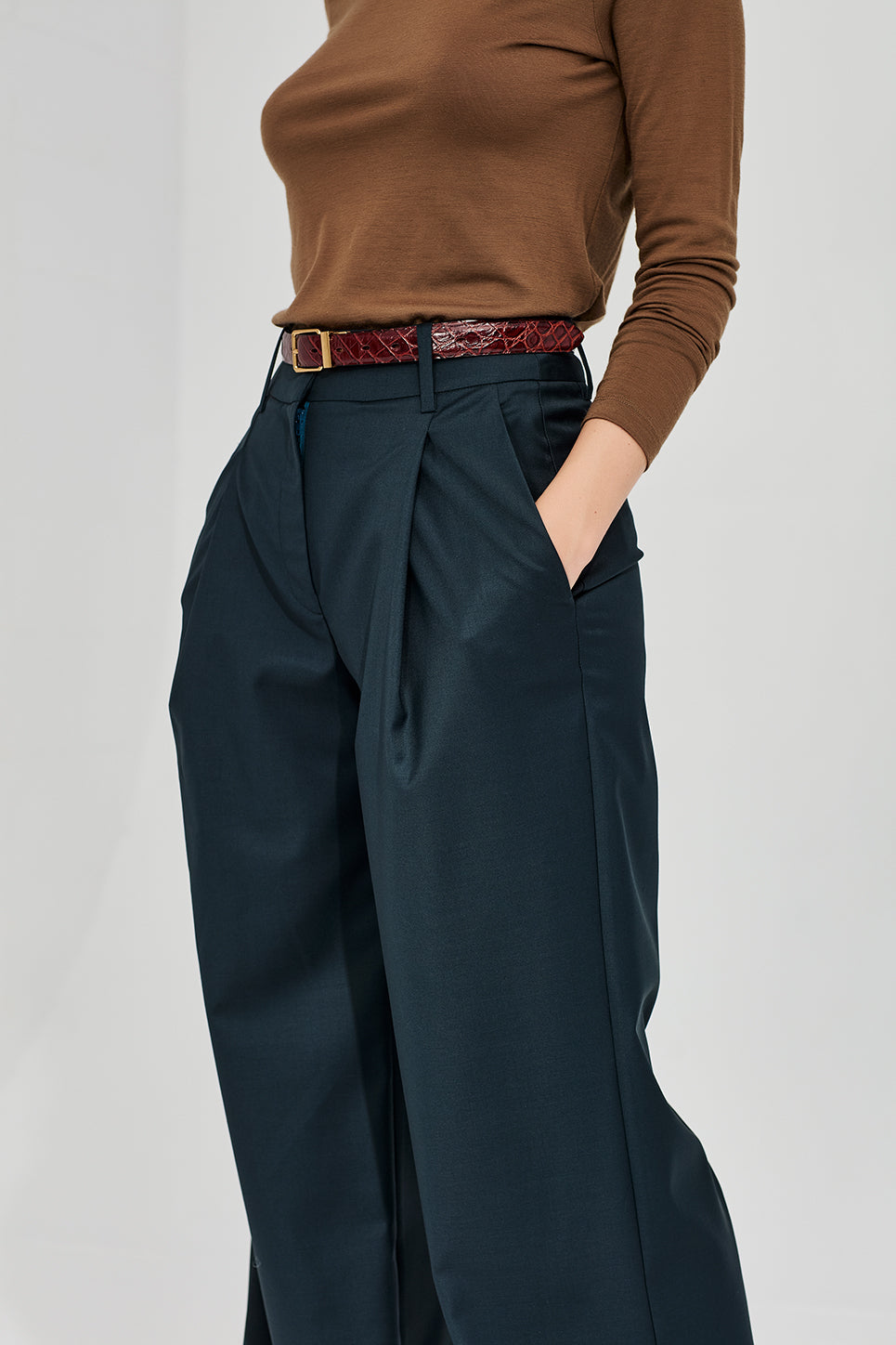 The Selbourne Trouser in Deep Teal