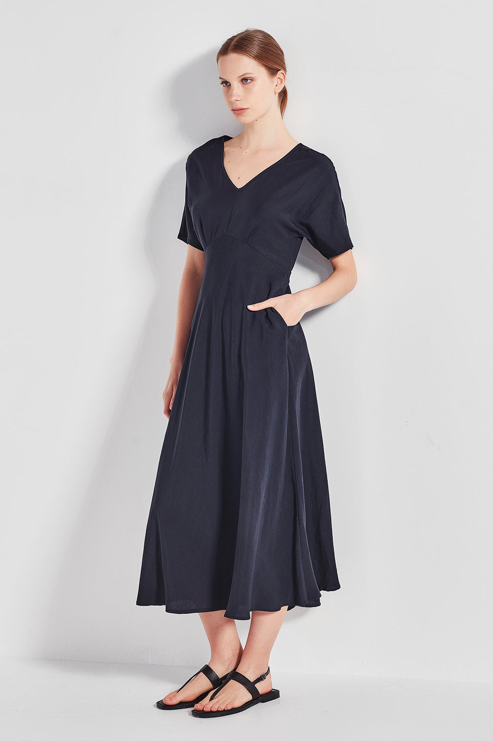 The Evelyn 2-Way Dress in Navy