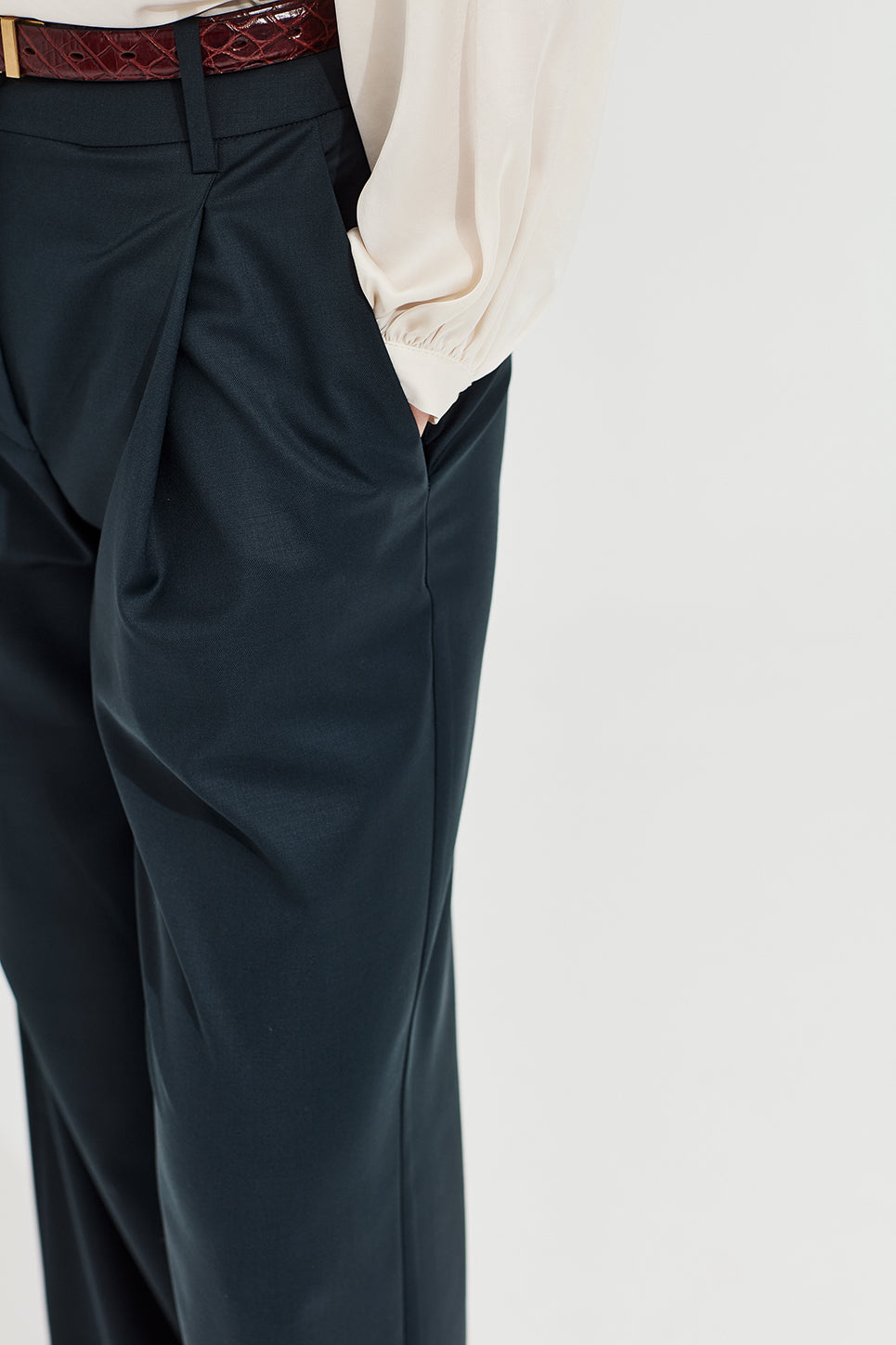 The Selbourne Trouser in Deep Teal
