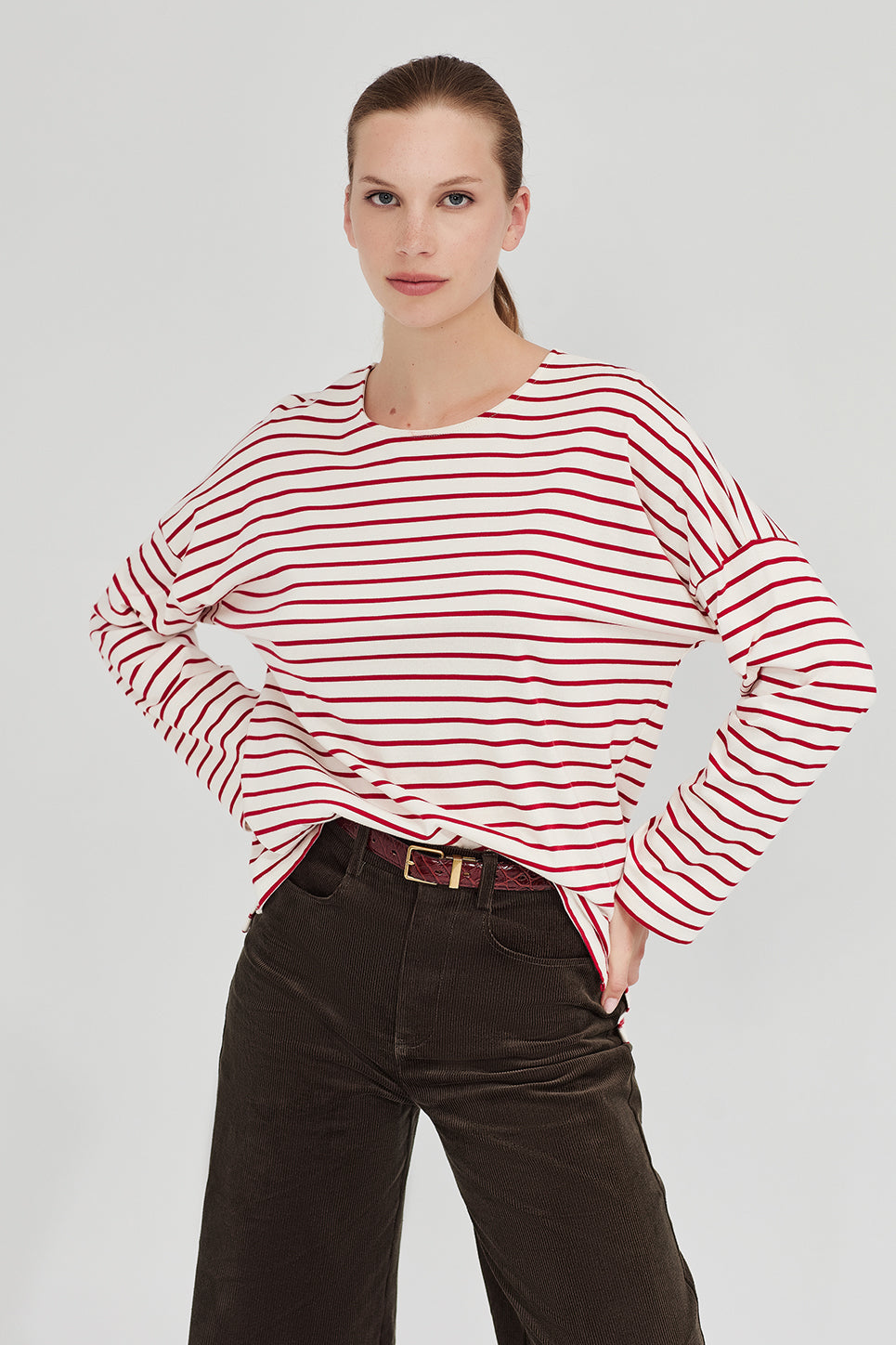 The Olsen Tee in Scarlet/Ivory Stripe