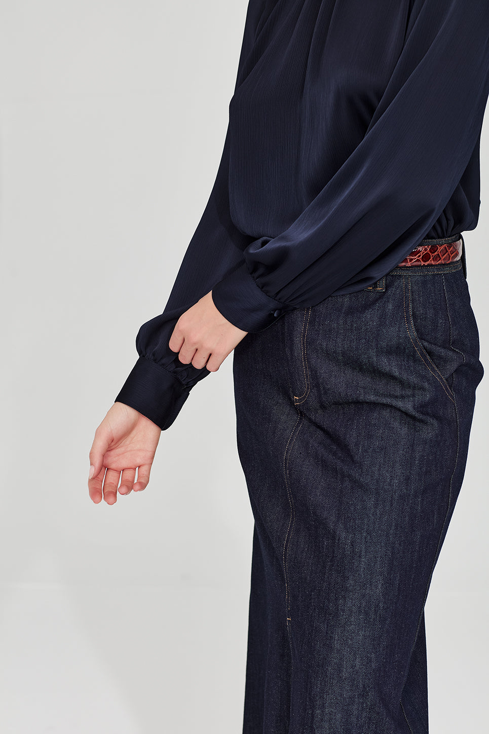 Bowie Blouse in Navy