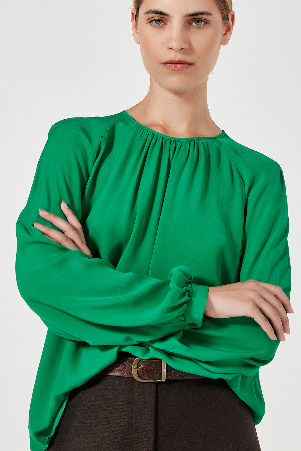 The Lisbon Top in Kelly Green