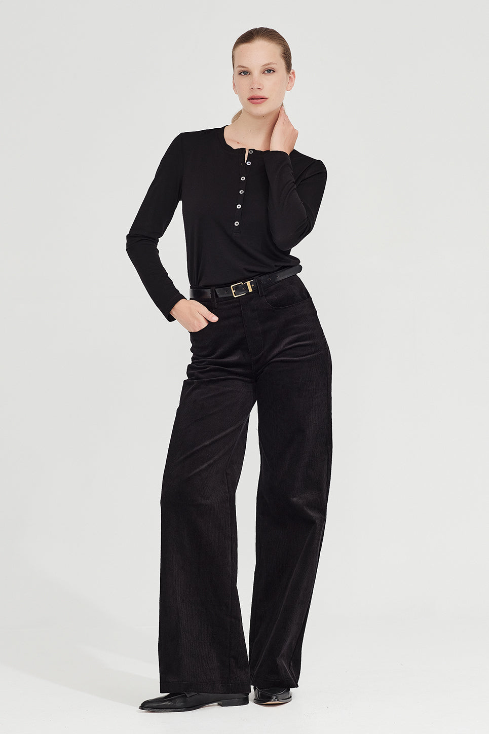 The Harris Henley in Black