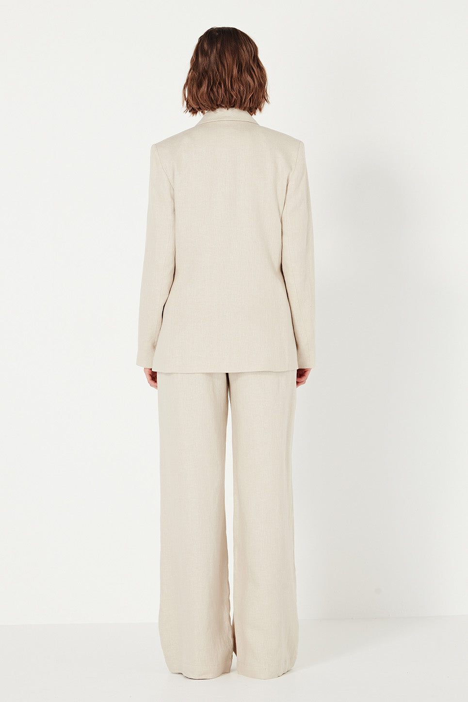 The Whitman Jacket in Natural Linen
