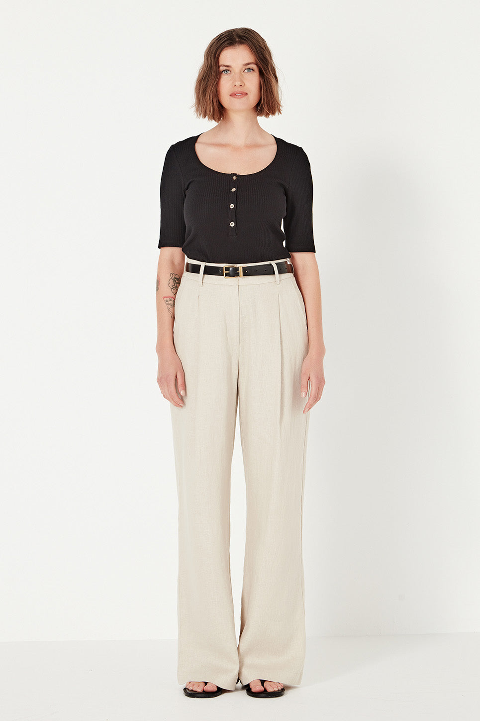 The Lila Tee in Black