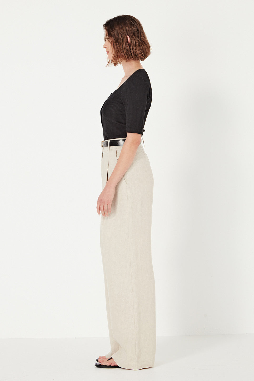 The Lila Tee in Black
