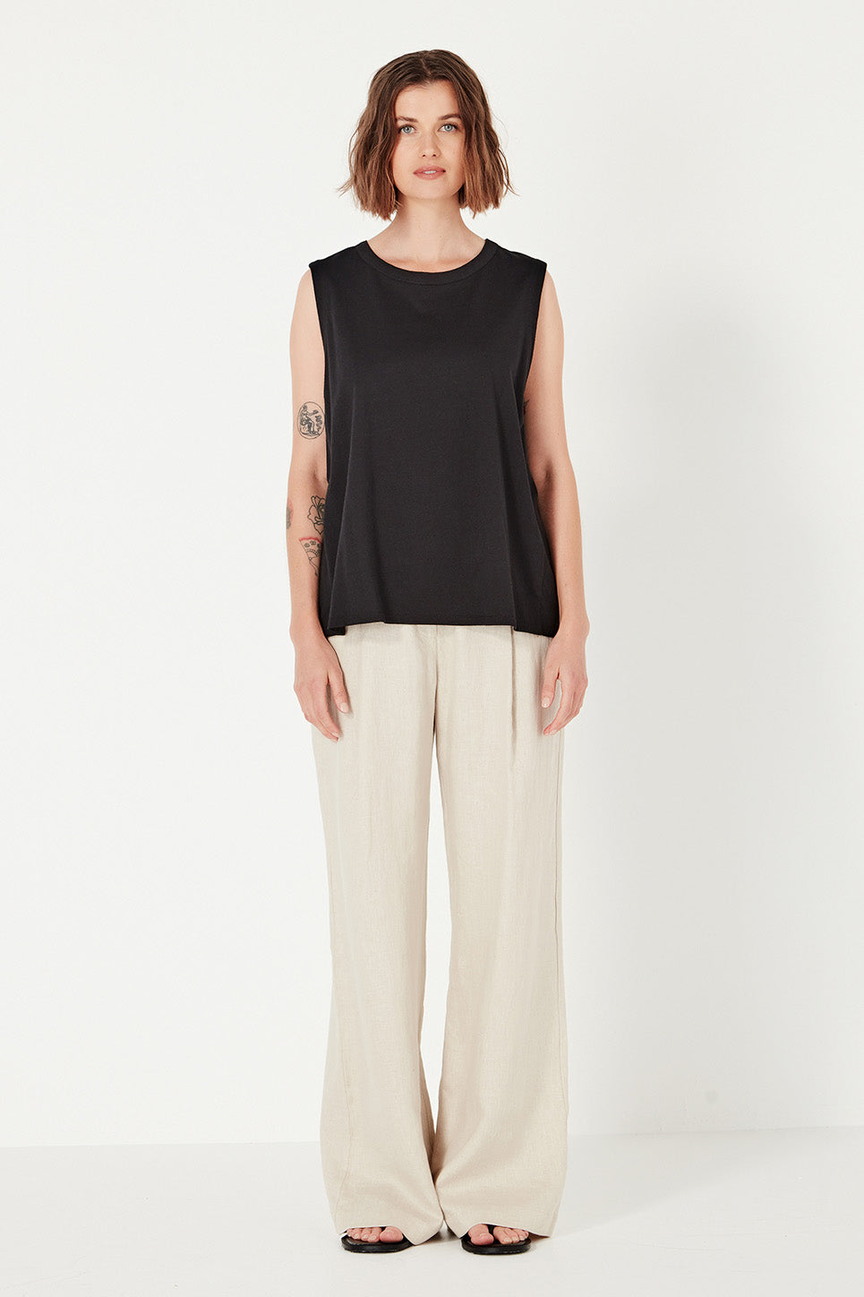 The Selbourne Trouser in Natural Linen