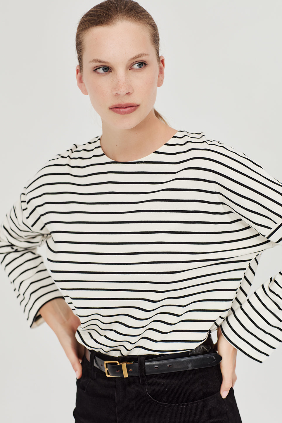 The Olsen Tee in Black/Ivory Stripe