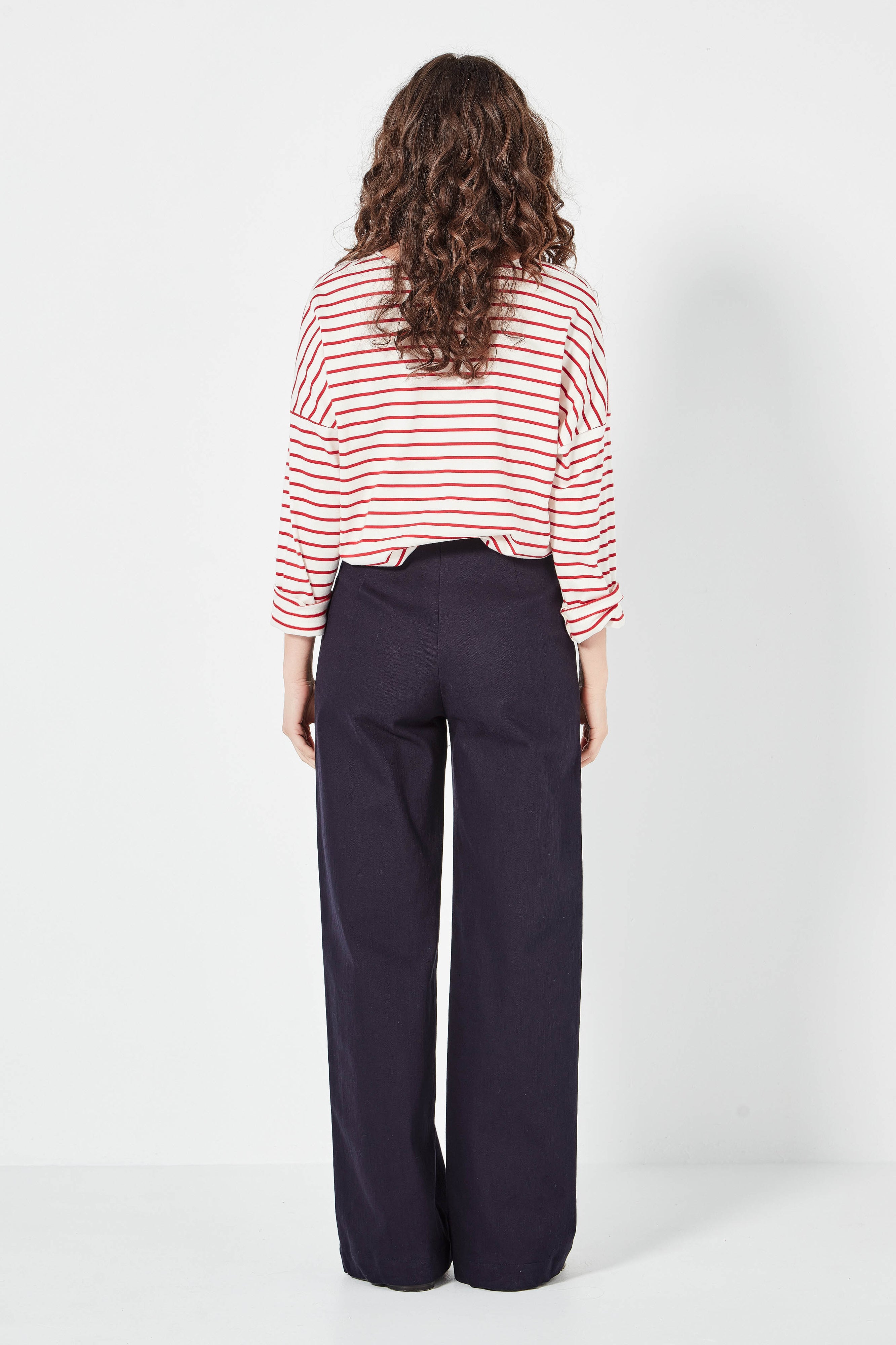 The Olsen Tee in Scarlet/Ivory Stripe