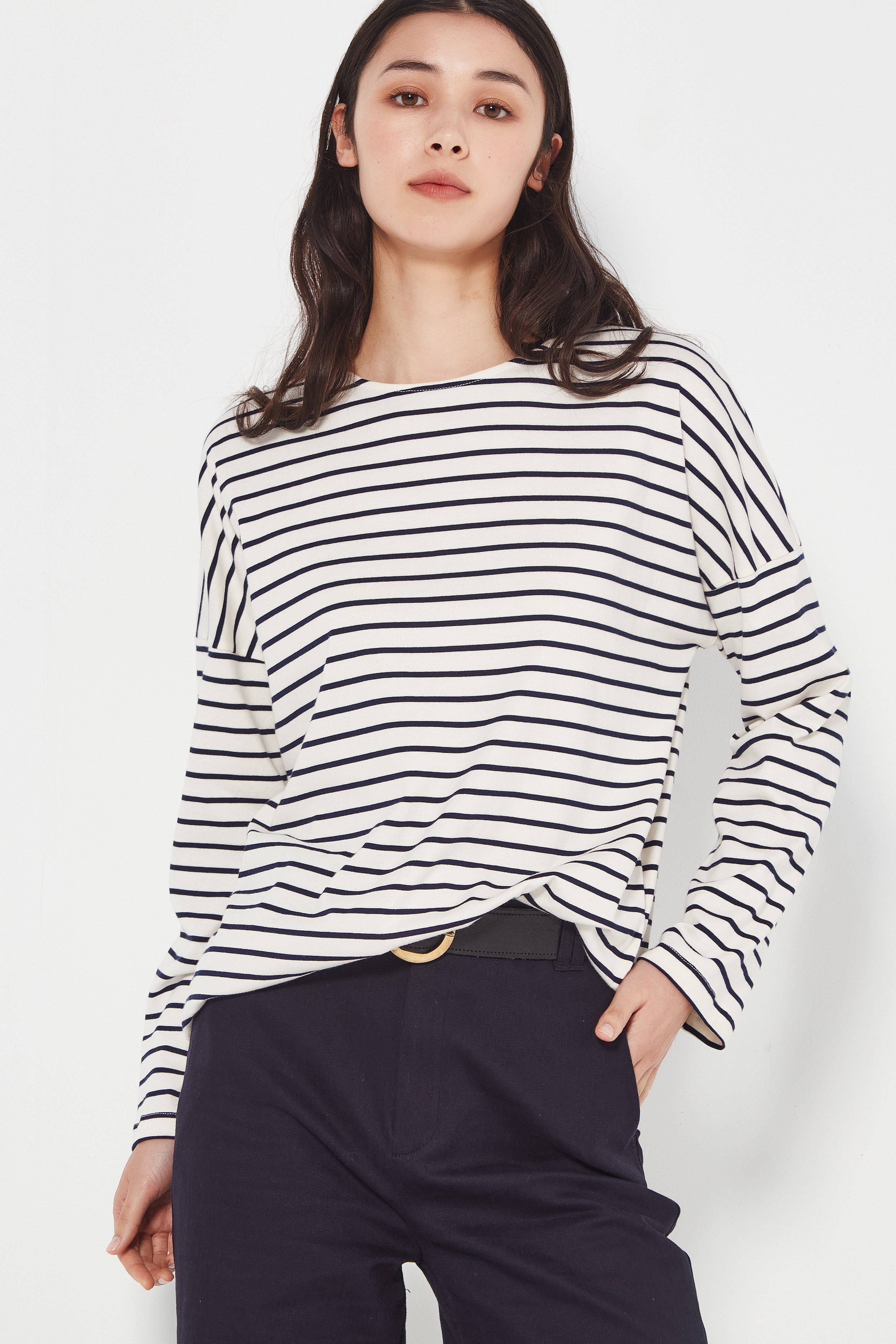 The Olsen Tee in Navy/Ivory Stripe