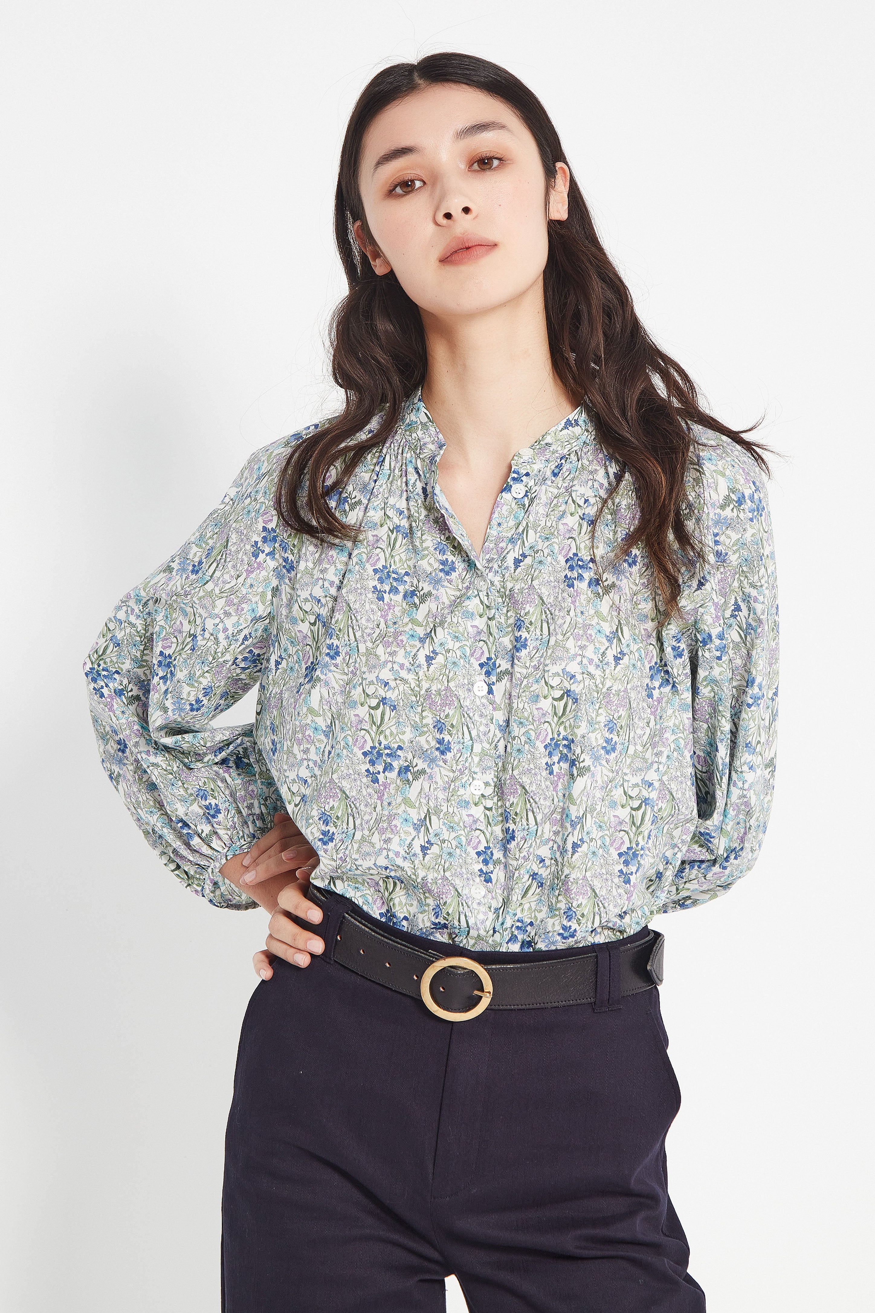 The Santorini Blouse in White Floral