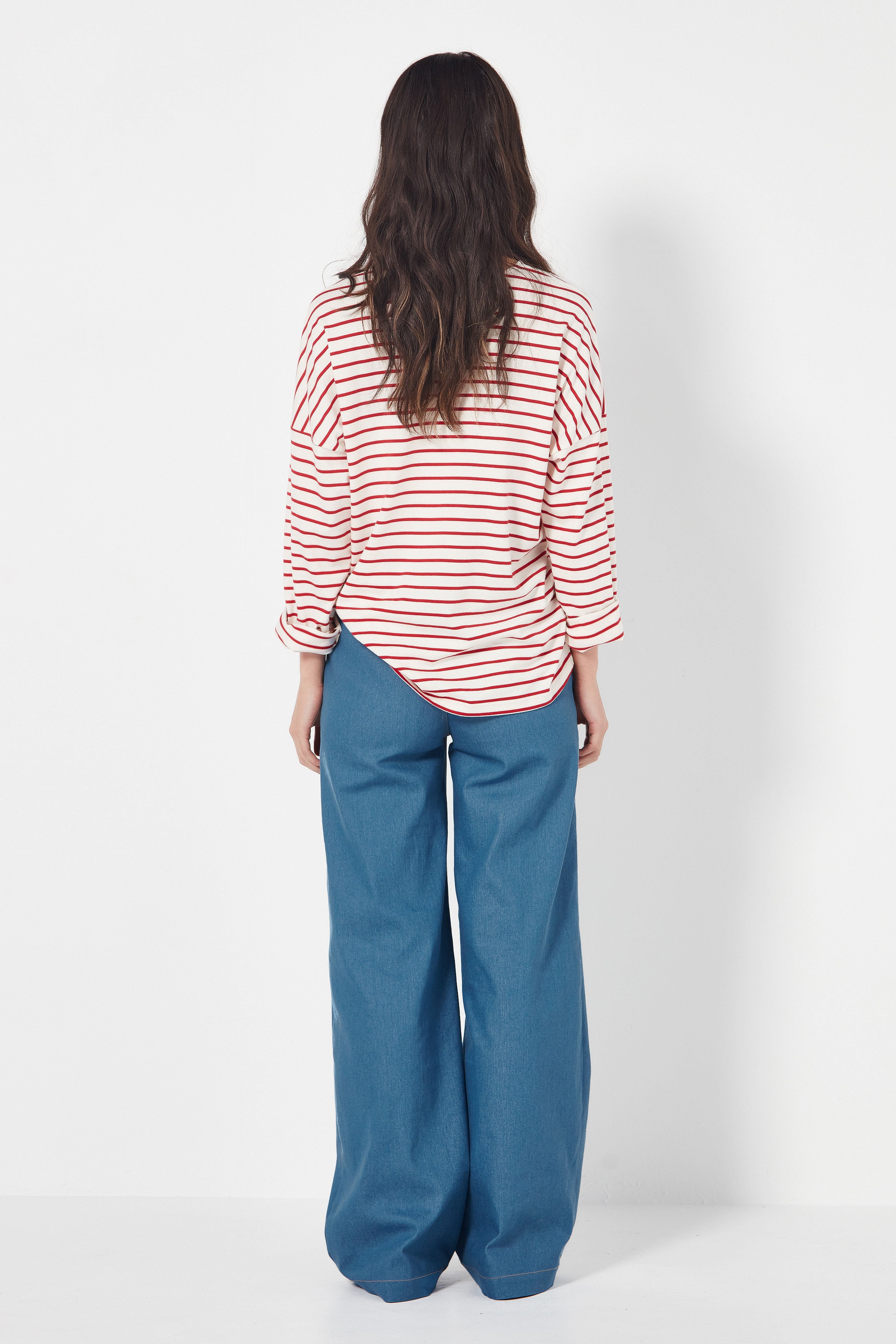 The Olsen Tee in Scarlet/Ivory Stripe