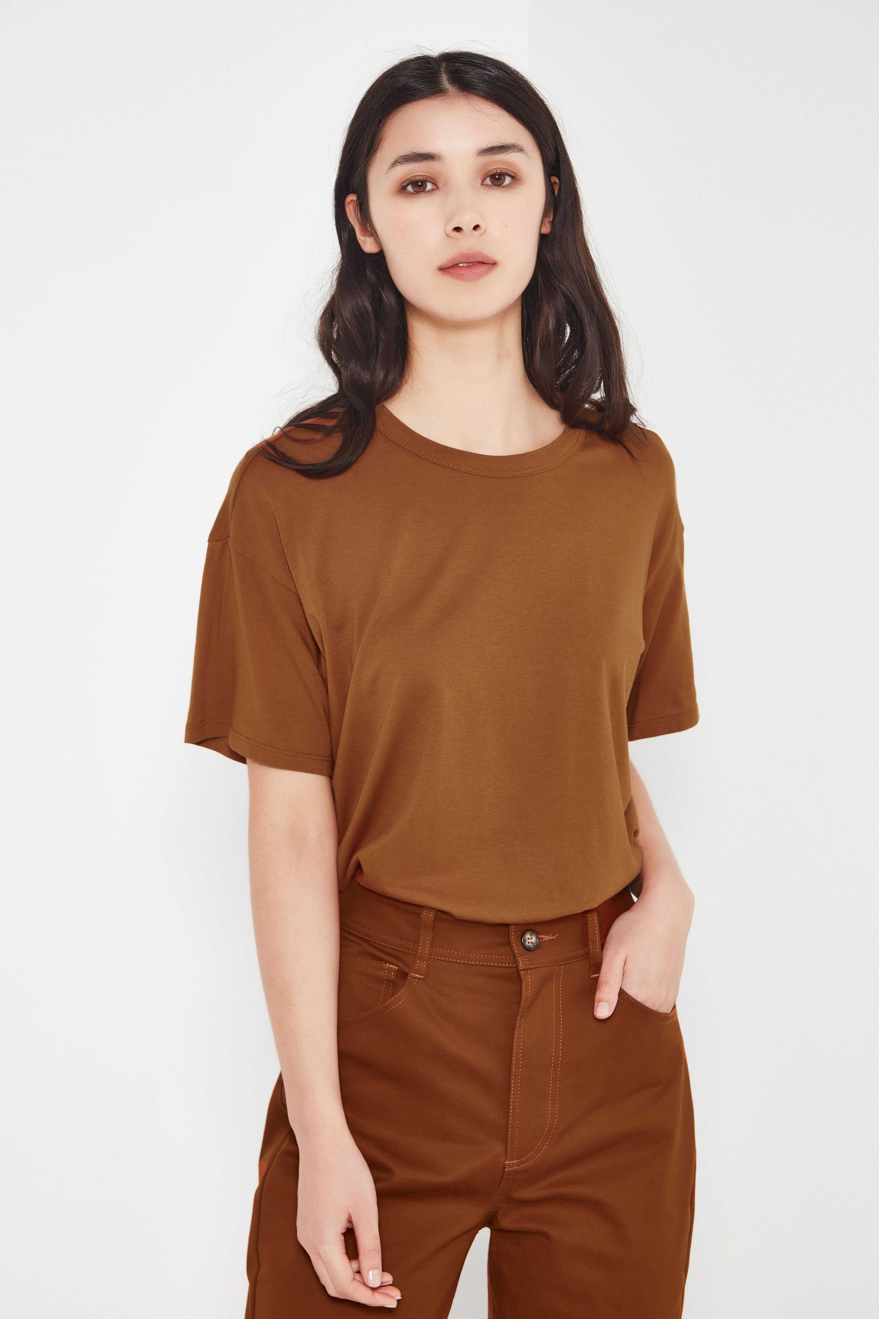 The Kingston Tee in Rust