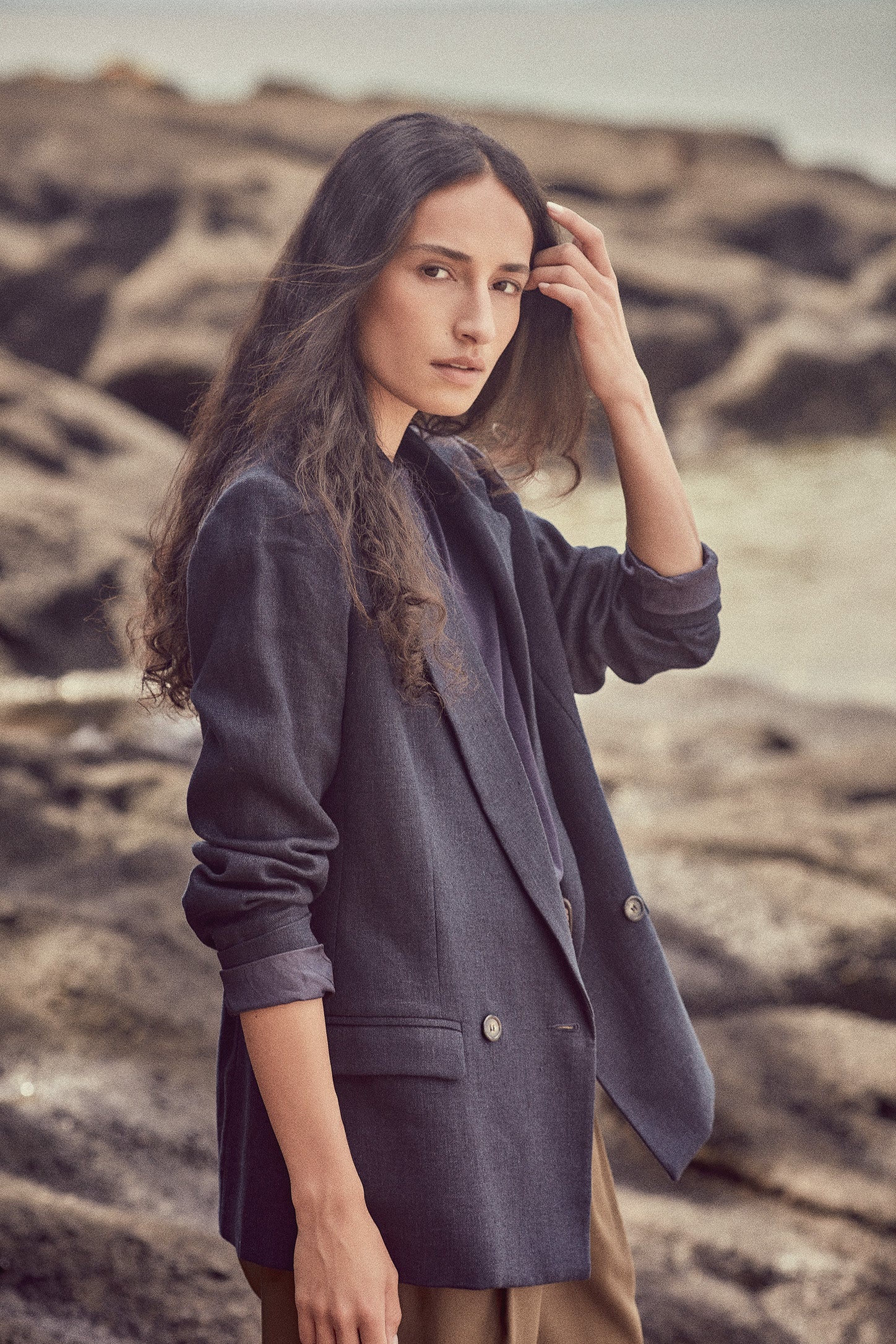 The Whitman Jacket in Navy Linen